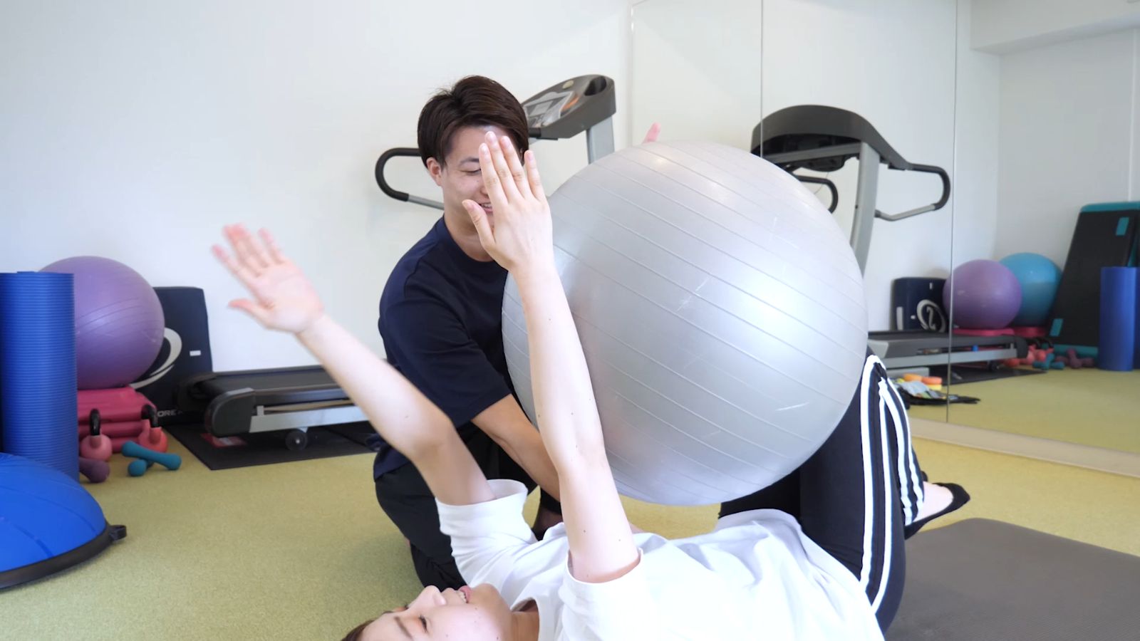 Suqos Gymの施術・トレーニングの様子